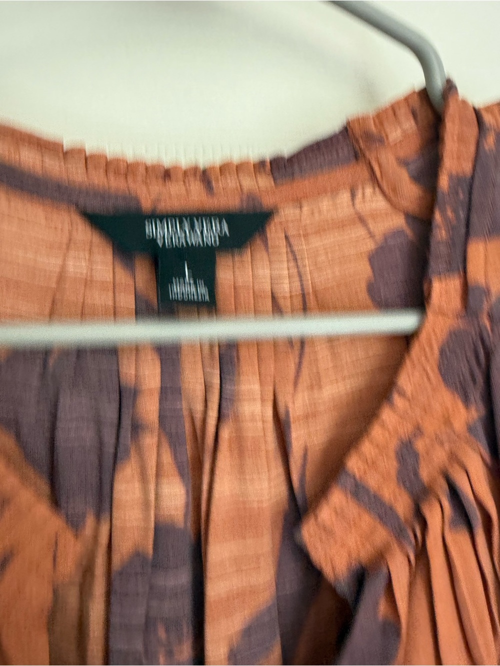 Simply Vera Rust Floral V-Neck Sleeveless Top - Picture 2 of 3